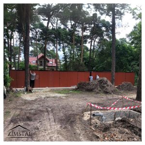 Garaż blaszany zabudowa szeregowa kolor brązowy drzwi dwuskrzydłowe dach spad do tyłu blaszak hala