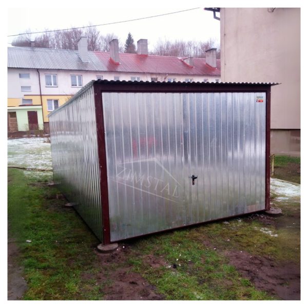 Garaż blaszany 3×5 blaszak brama uchylna blacha ocynk