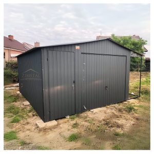 garaż blaszany 5x6 z wiatą zadaszeniem jednostanowiskowy kolor antracyt dwuspadowy brama uchylna drzwi