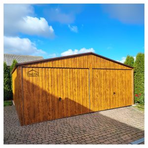 Garaz-blaszany-6x6-dach-dwuspadowy-kolor-drewnopodobny-zloty-dab-dwustanowiskowy-brama-uchylna