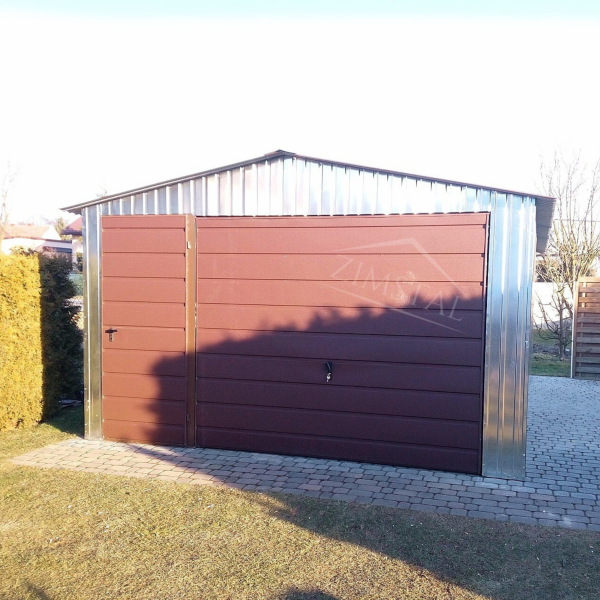 Garaż blaszany 4,5×6 dach dwuspadowy ocynk&BTX8017 brama uchylna drzwi poziomy panel